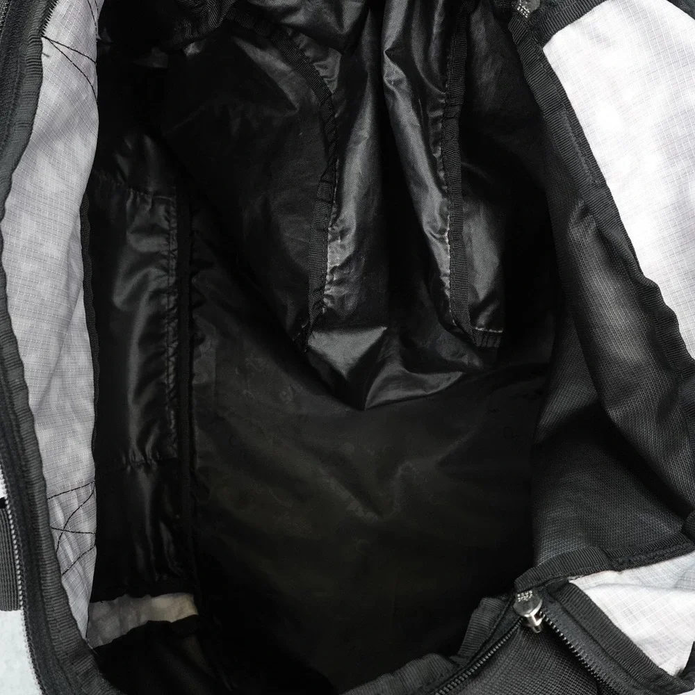 Oakley duffel bag